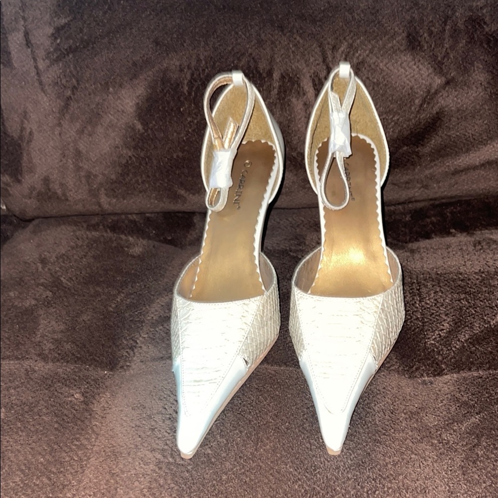 Carrini heels brand new never worn dove grey beige python